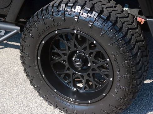 Used 2016 Jeep Wrangler Unlimited Sahara w/ Trailer Tow Group AWD/4WD image 8