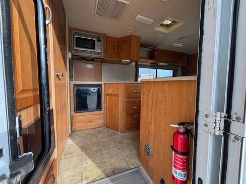 Used 2007 Ford E-450 and Econoline 450 RWD image 13