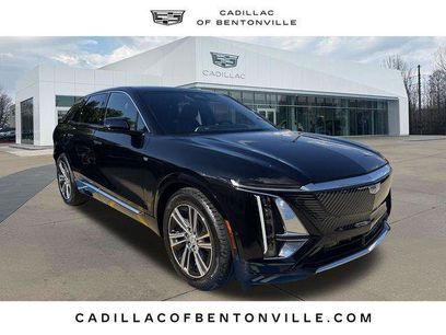 New 2026 Cadillac Lyriq Luxury w/ LPO, Floor Liner Package