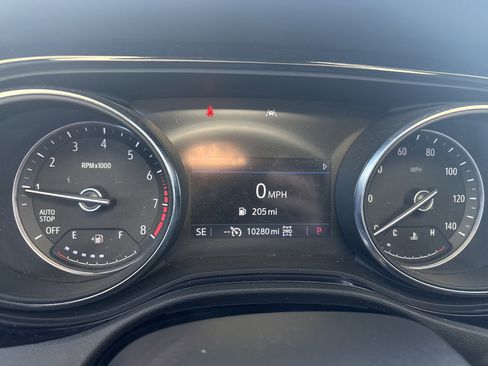 Used 2022 Buick Encore GX Essence w/ Experience Buick Package image 20