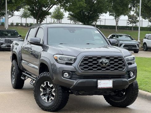 Used 2021 Toyota Tacoma TRD Off-Road AWD/4WD image 2