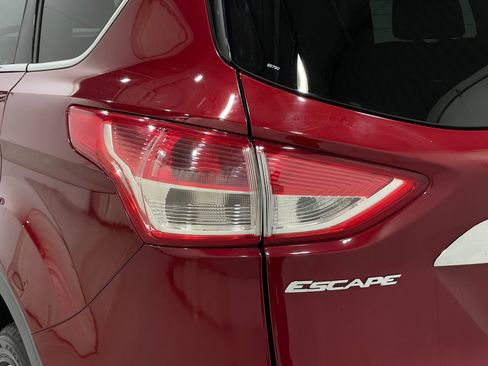 Used 2016 Ford Escape Titanium w/ Equipment Group 301A AWD/4WD image 32