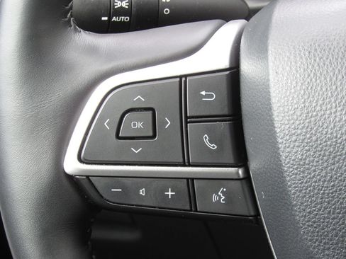 Used 2024 Toyota Highlander XSE AWD/4WD image 27