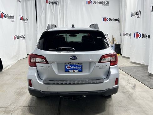 Used 2016 Subaru Outback 3.6R Limited image 4