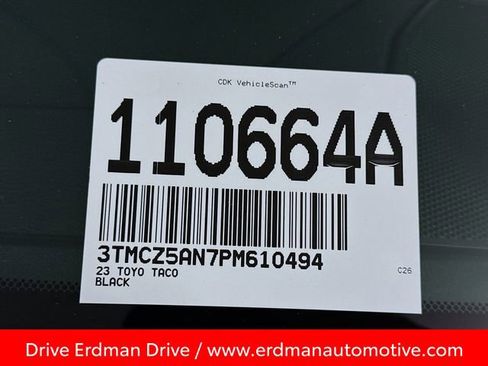 Used 2023 Toyota Tacoma SR5 w/ Technology Package image 31