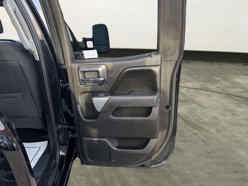 Used 2016 Chevrolet Silverado 1500 LT w/ Midnight Edition image 15