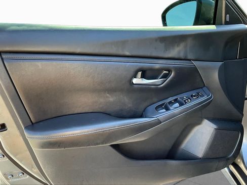 Used 2023 Nissan Sentra SV FWD image 21