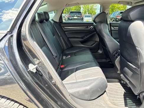 Used 2018 Honda Accord EX-L image 10