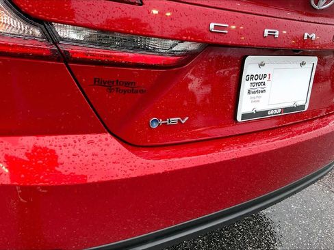Used 2025 Toyota Camry LE w/ Convenience Package FWD image 30