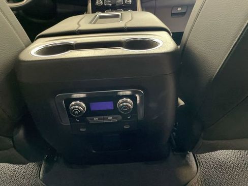 Used 2024 GMC Yukon Denali AWD/4WD image 15