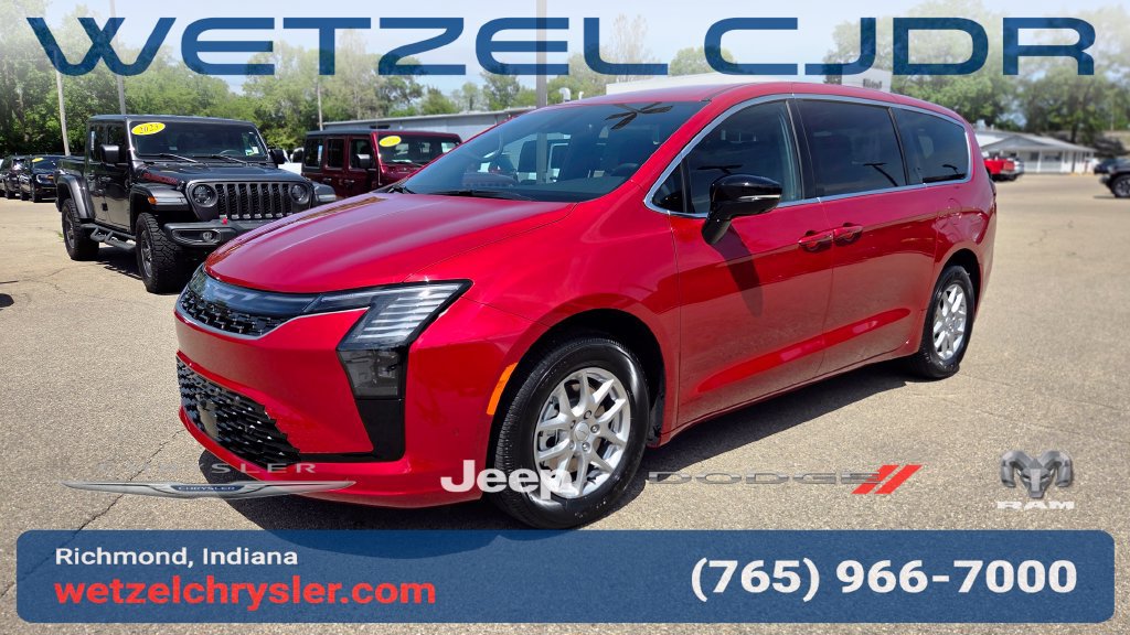 New 2027 Chrysler Pacifica Select FWD image 3