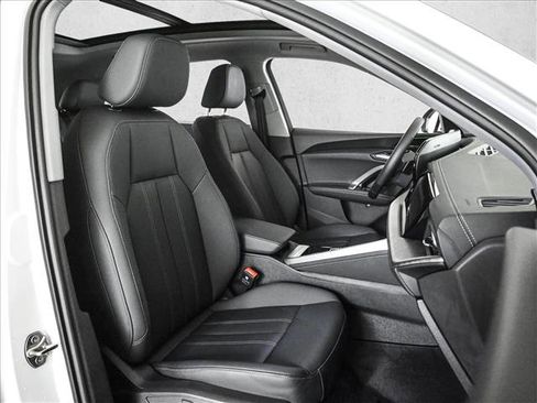 Used 2025 Audi Q5 Premium Plus w/ Premium Plus image 22