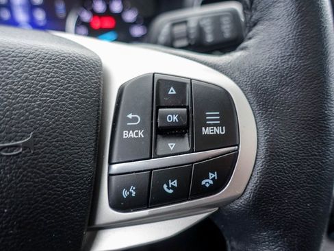 Used 2023 Ford Explorer XLT w/ Equipment Group 202A image 28