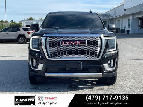 Used 2021 GMC Yukon XL Denali w/ Advanced Technology Package RWD image 2
