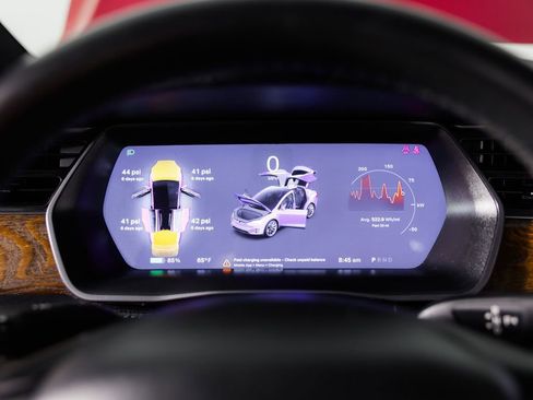 Used 2020 Tesla Model X Long Range image 24