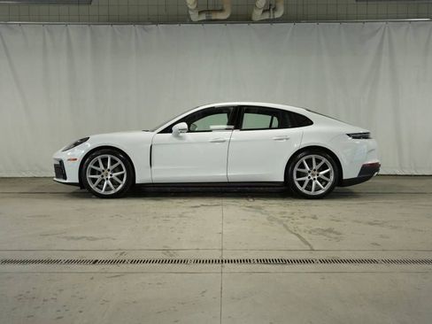 New 2026 Porsche Panamera 4 image 2