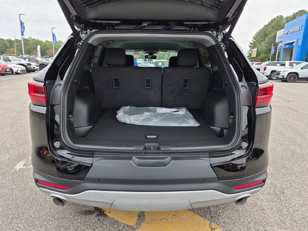 New 2026 Chevrolet Blazer LT w/ Convenience Package FWD image 31