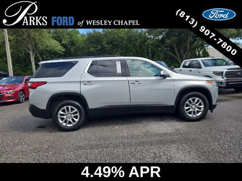 Used 2019 Chevrolet Traverse LT FWD image 4