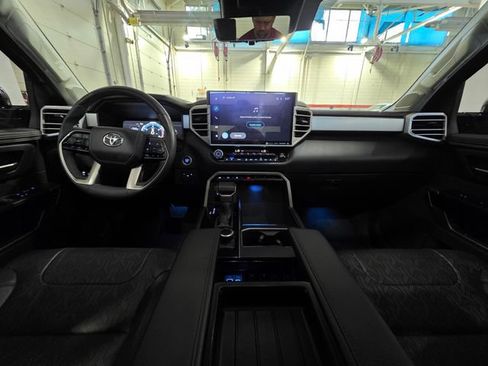 Used 2024 Toyota Tundra Limited AWD/4WD image 14