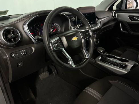 Used 2025 Chevrolet Blazer LT image 21
