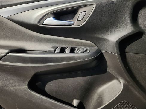 Used 2024 Buick Envista Preferred image 23