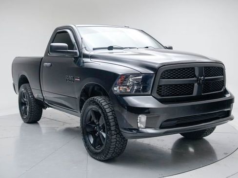 Used 2017 RAM 1500 Express w/ Black Ram 1500 Express Group AWD/4WD image 8