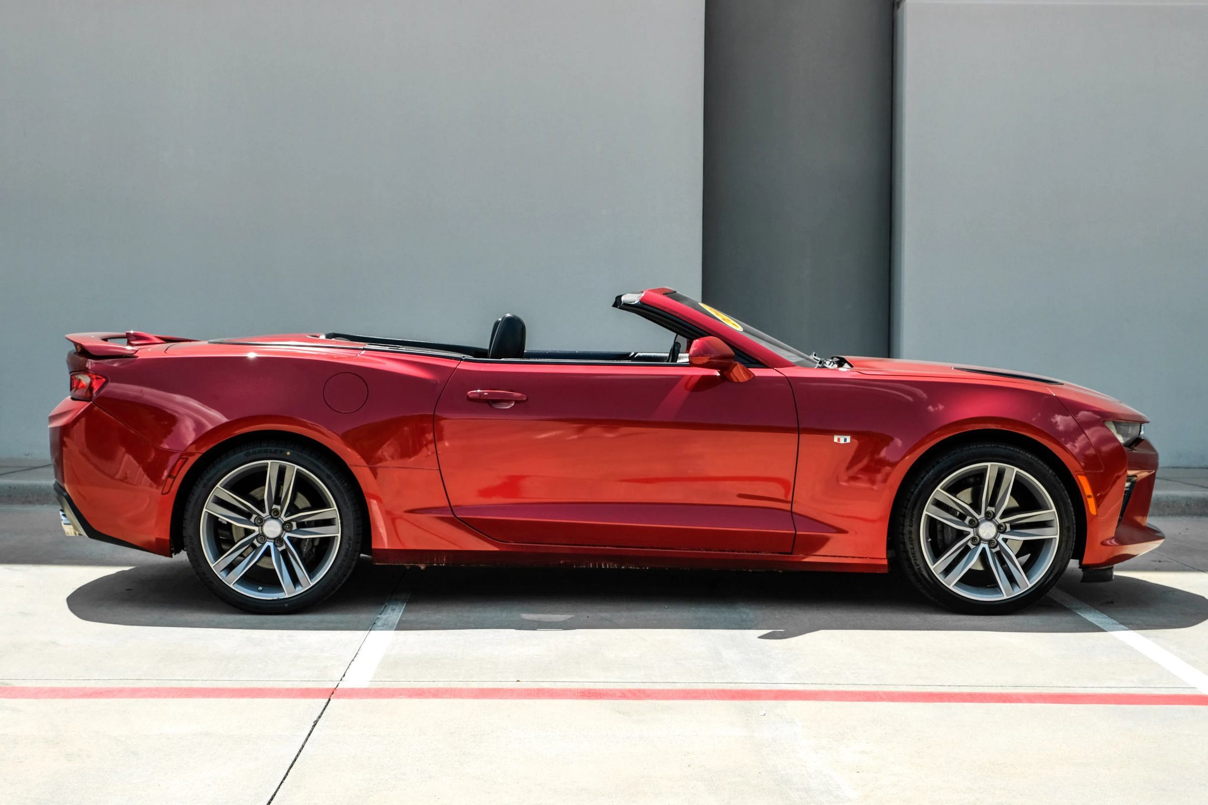 Used 2016 Chevrolet Camaro SS RWD image 4
