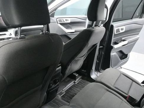 Used 2022 Ford Explorer XLT AWD/4WD image 22