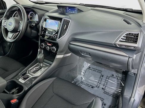 Used 2020 Subaru Forester Premium image 27