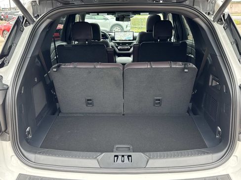 New 2026 Ford Explorer Platinum image 6