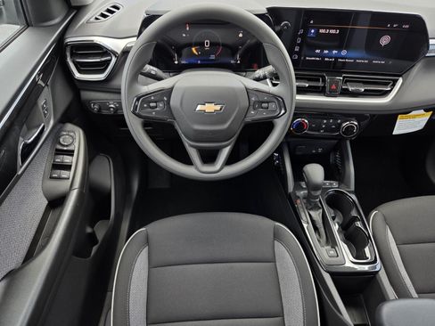 New 2026 Chevrolet TrailBlazer LT w/ Driver Confidence Package FWD image 9