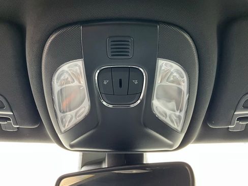 Used 2025 Jeep Compass Trailhawk image 16