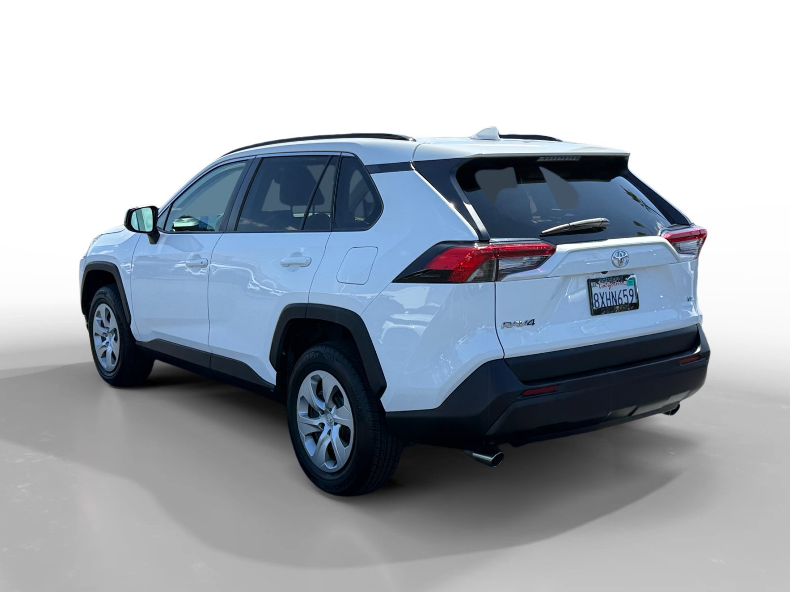 Used 2021 Toyota RAV4 LE FWD image 3
