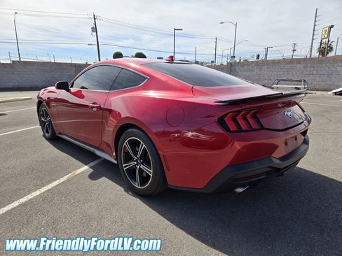 Used 2024 Ford Mustang Coupe image 3