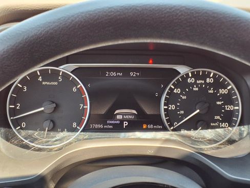 Used 2021 Nissan Rogue SV image 15