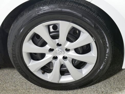 Used 2023 Toyota Corolla LE image 15