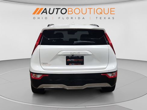 Used 2023 Kia Niro Wind w/ Wind Preserve Package FWD image 4