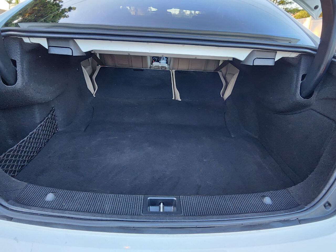 Used 2013 Mercedes-Benz C 250 Coupe image 29