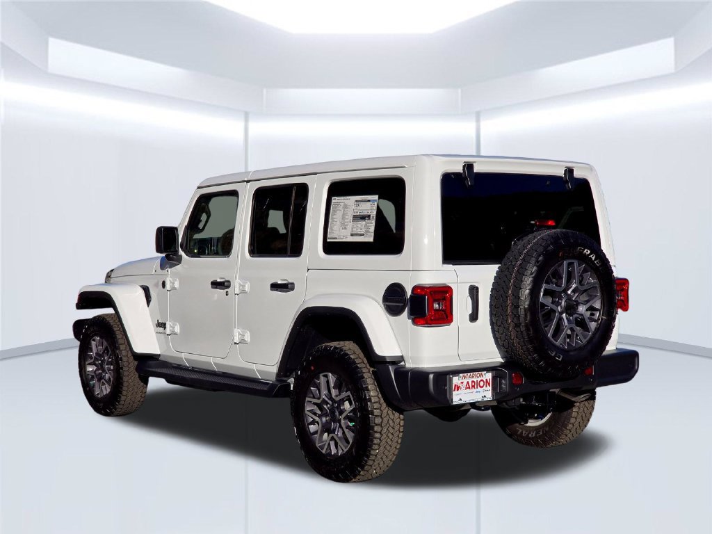 New 2026 Jeep Wrangler Unlimited Sahara AWD/4WD image 18