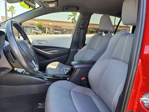 Used 2021 Toyota Corolla SE FWD image 11