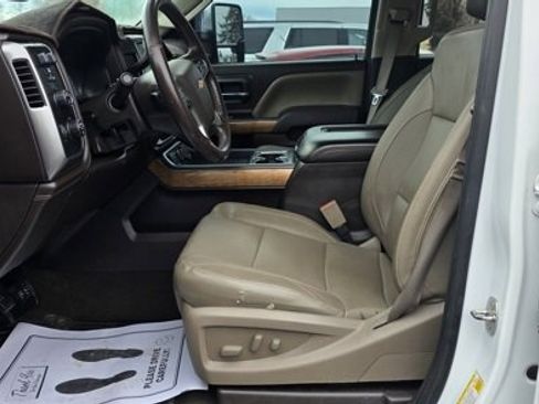 Used 2016 Chevrolet Silverado 2500 LTZ w/ Duramax Plus Package image 9