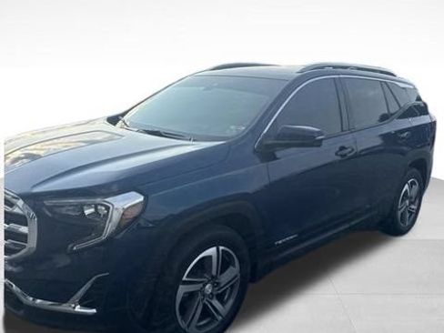 Used 2020 GMC Terrain SLT w/ Preferred Package FWD image 2