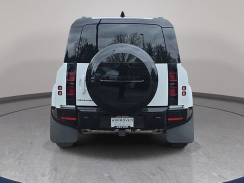 Certified 2025 Land Rover Defender 110 X-Dynamic SE AWD/4WD image 7