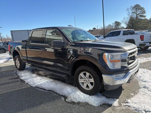 Used 2022 Ford F150 XLT w/ Equipment Group 301A Mid image 9