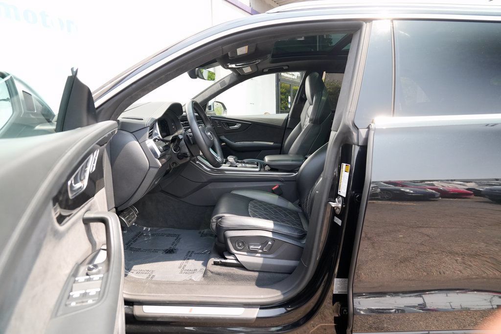 Used 2022 Audi SQ8 Prestige w/ Prestige Package AWD/4WD image 18