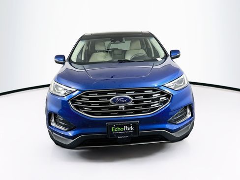 Used 2020 Ford Edge Titanium w/ Equipment Group 301A AWD/4WD image 2