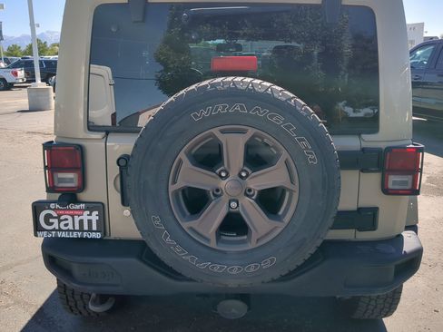 Used 2018 Jeep Wrangler Sport AWD/4WD image 5
