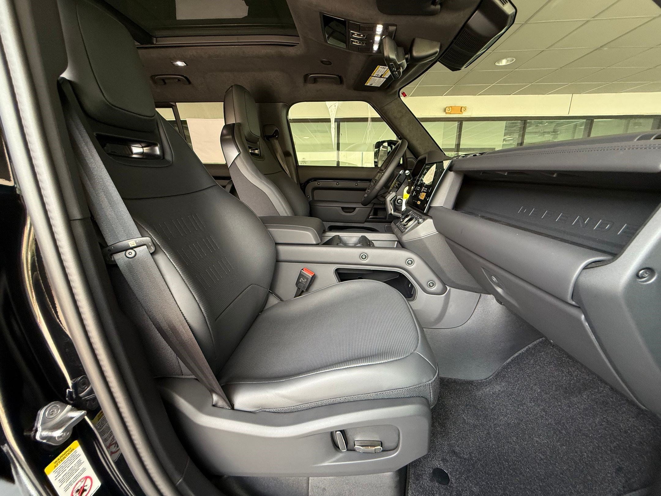 New 2026 Land Rover Defender 110 OCTA AWD/4WD image 35