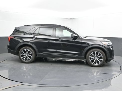 Used 2026 Ford Explorer ST-Line AWD/4WD image 4