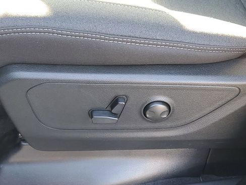 New 2026 RAM 1500 4x4 Crew Cab image 12